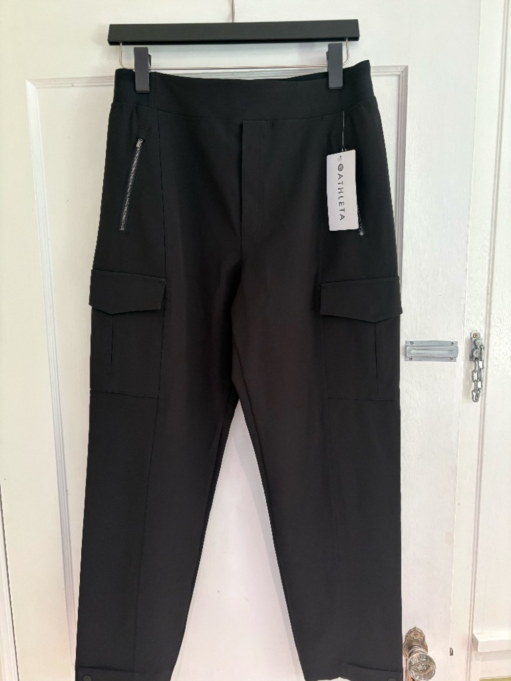Athleta NWT Endless Cargo Pant size 12